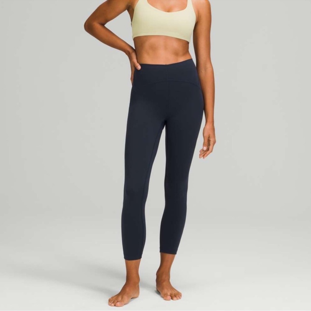 Lululemon Instill High-Rise Tight 25"
True Navy